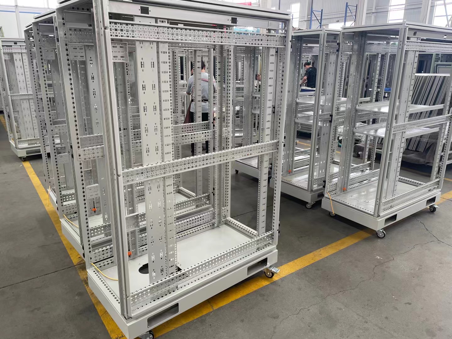 嘉兴市机箱定制钣金加工定制 - 价格